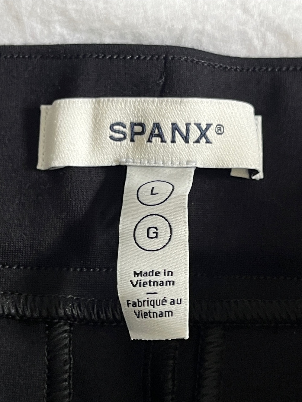 SPANXsupersmooth® PerfectFit
Ponte Slim Straight Pant in black size Large - Picture 4 of 11
